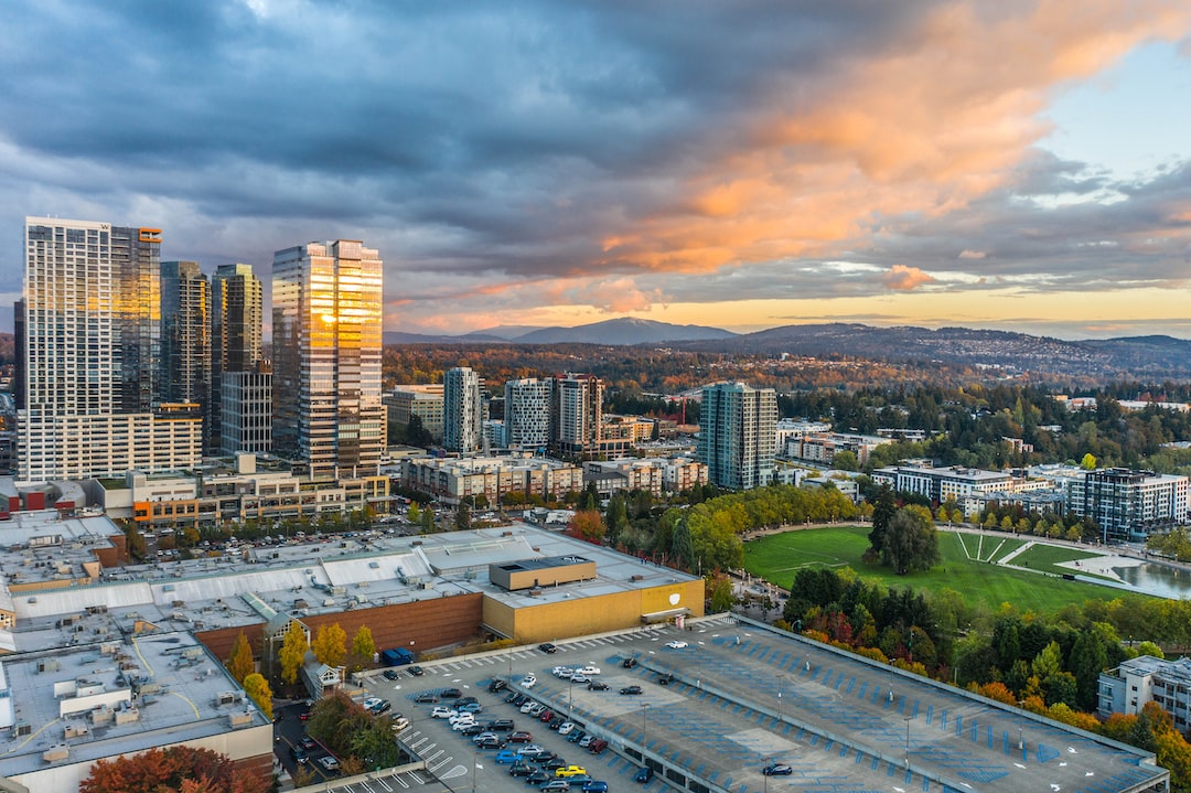Roofing contractor in Bellevue, WA